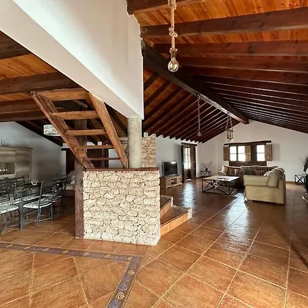 With Pool In The Centre Of Fuerteventura Villa *