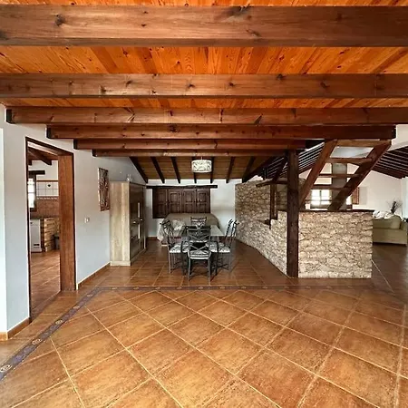 Vila With Pool In The Centre Of Fuerteventura Antigua (Fuerteventura)