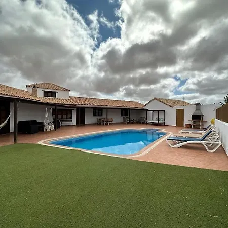 With Pool In The Centre Of Fuerteventura Villa