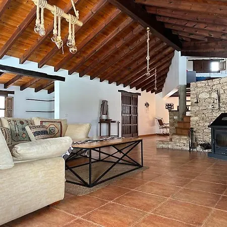 Vila With Pool In The Centre Of Fuerteventura *