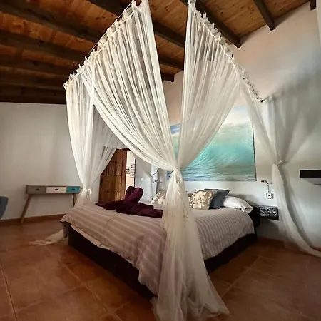 Villa With Pool In The Centre Of Fuerteventura *